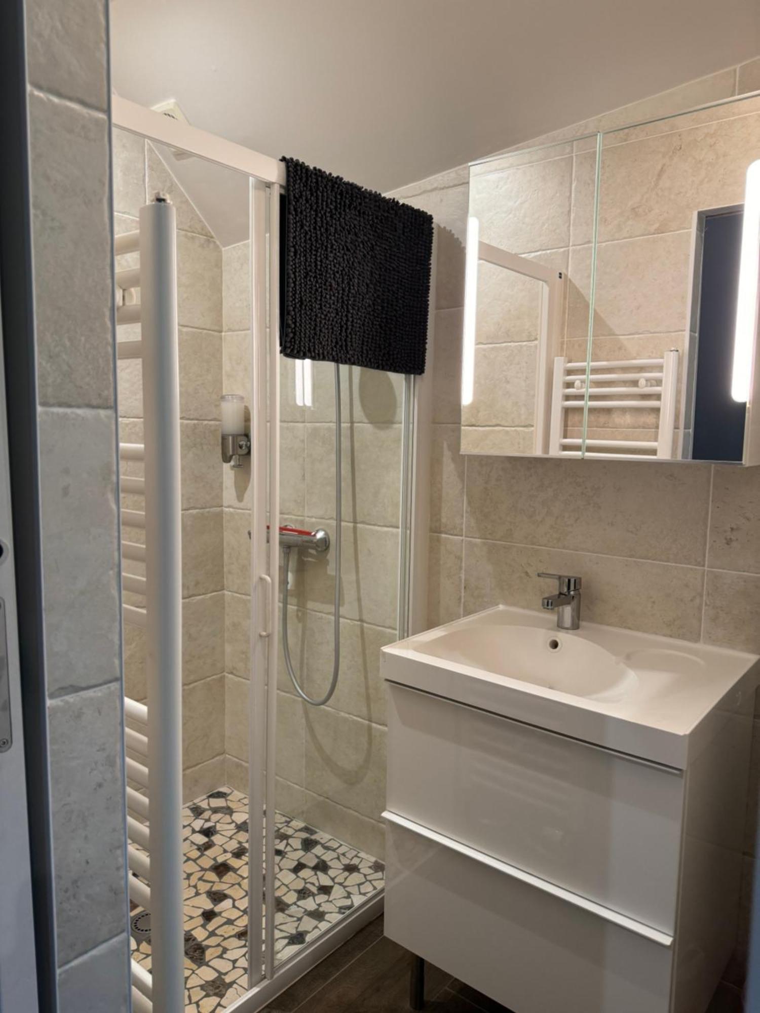 Chambre Avec Acces Jacuzzi Plombieres-les-Dijon Exterior photo